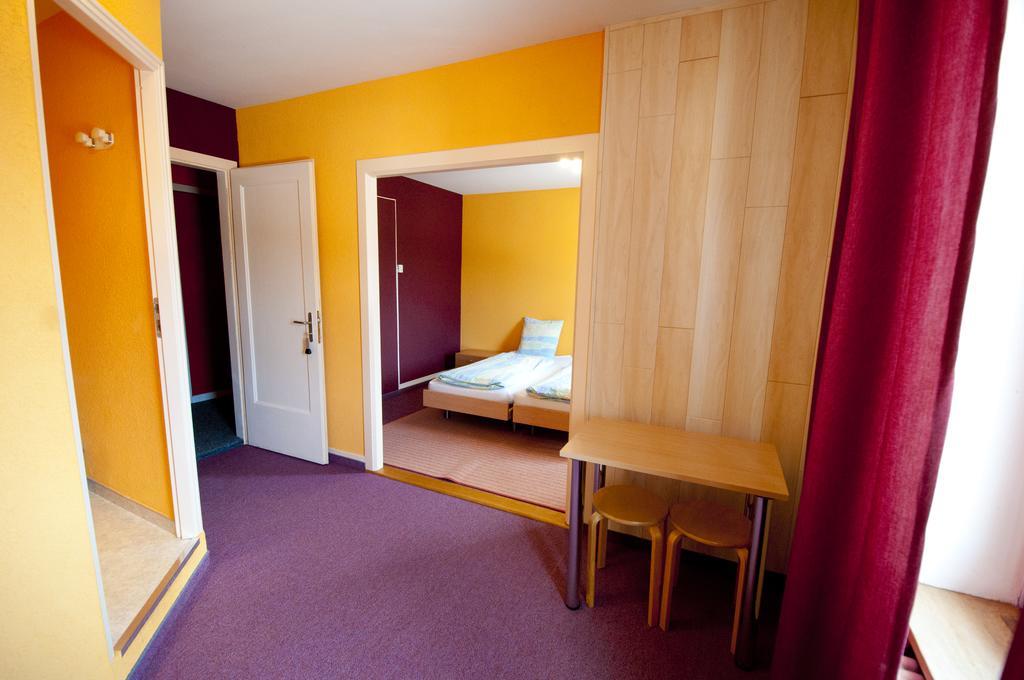 Hotel Bellavista "Bellevue" Saignelégier Eksteriør bilde